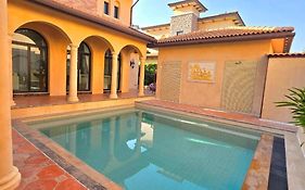 Nusa chivani pool villa najomtien with 4 bedrooms ณุศา ชิวานี พลูวิลล่า 4 ห้องนอน นาจอมเทียน